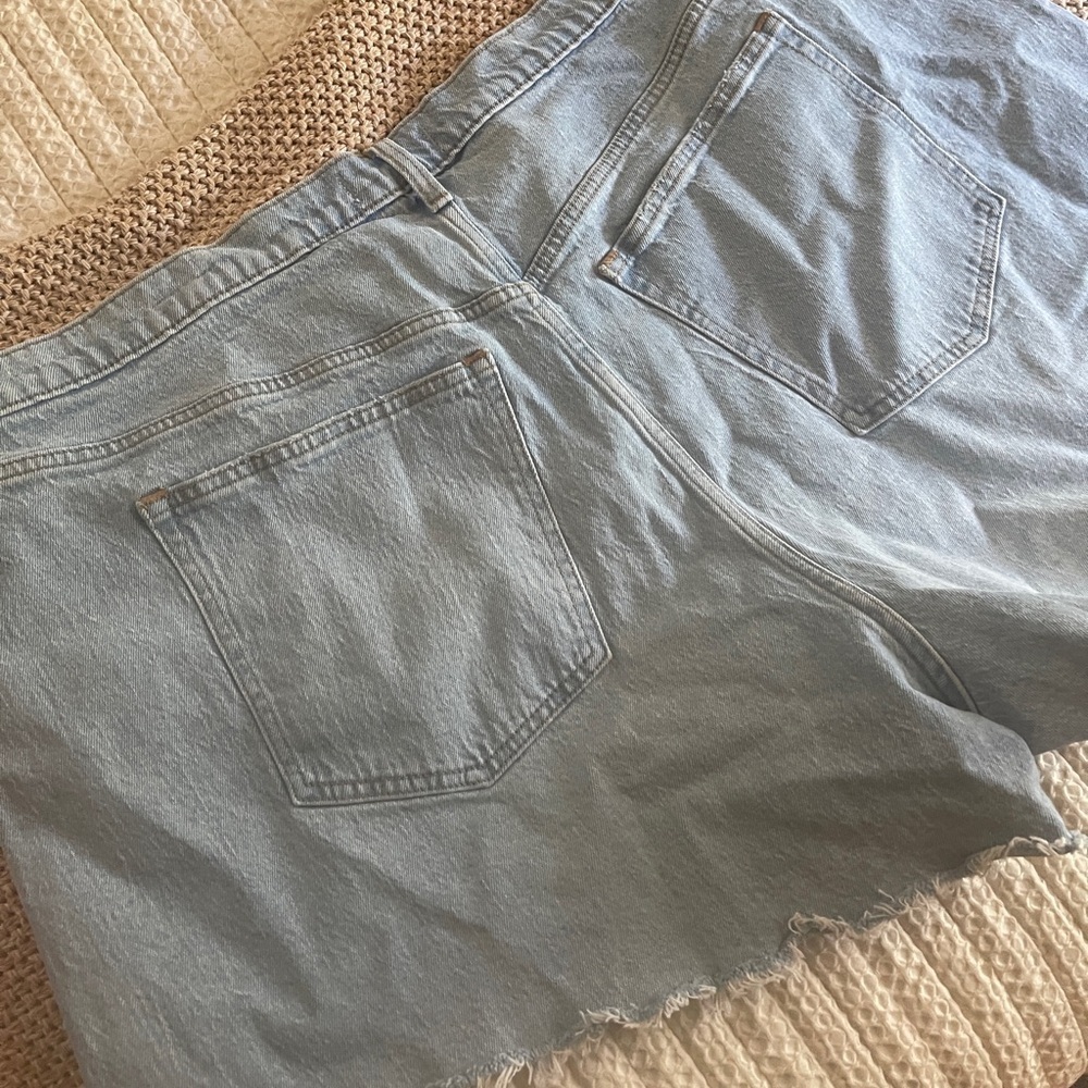 Abercrombie & fitch 90s relaxed cutoff short light wash high waist size 36 - Picture 9 of 10